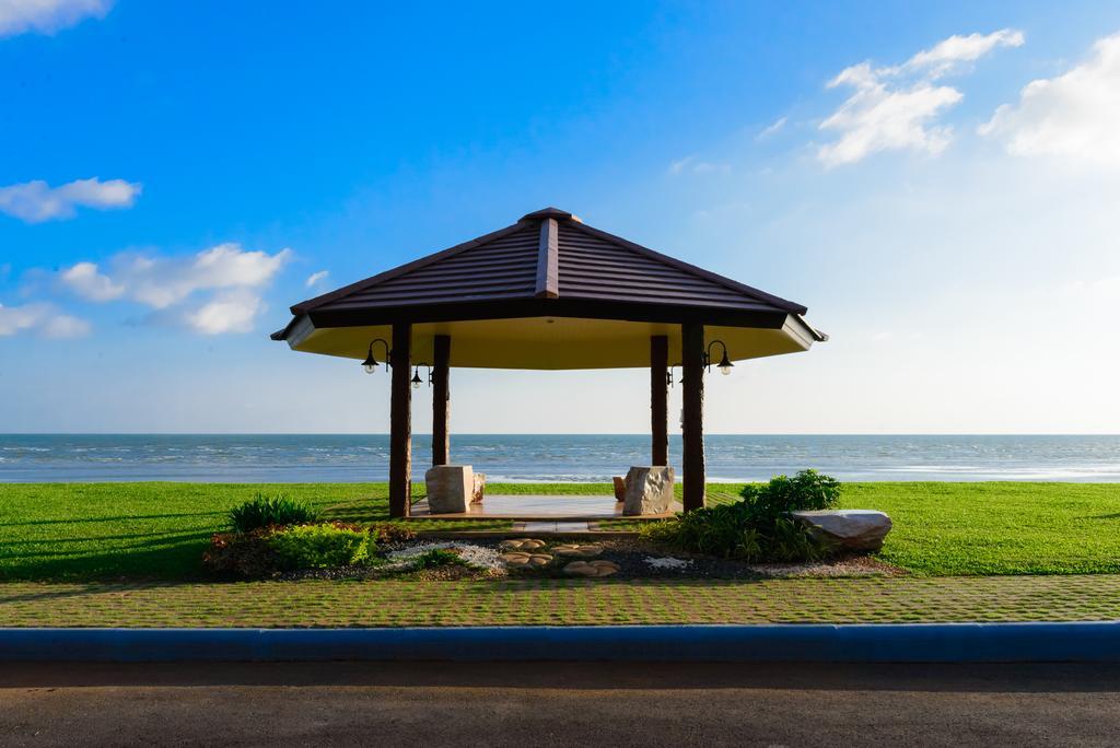 New Travel Beach Hotel & Resort Chao Lao Beach Exteriör bild