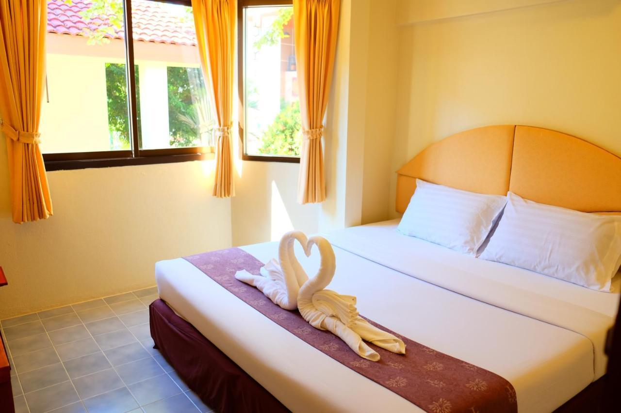 New Travel Beach Hotel & Resort Chao Lao Beach Exteriör bild