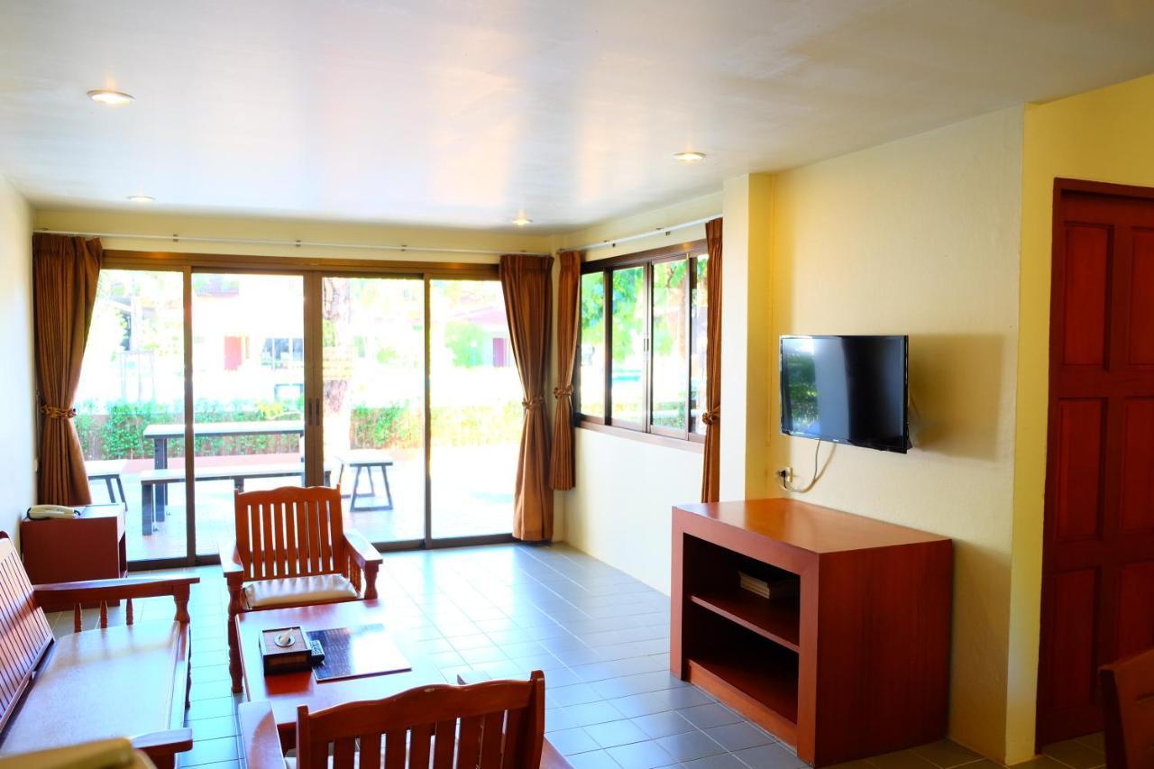 New Travel Beach Hotel & Resort Chao Lao Beach Exteriör bild