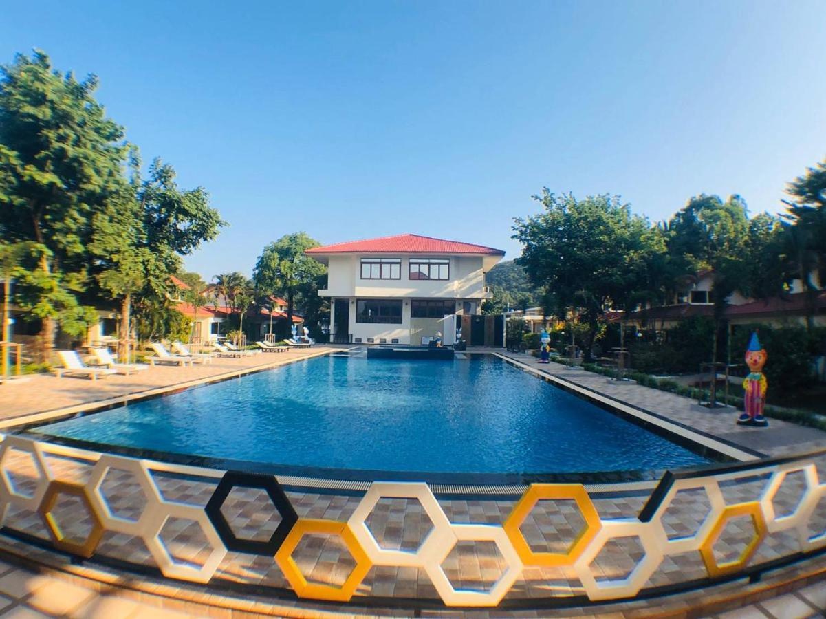 New Travel Beach Hotel & Resort Chao Lao Beach Exteriör bild